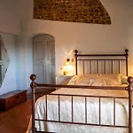 Feriehus Historic Estate With Two Pools In Tuscani