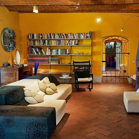 Hébergement de vacances Historic Estate With Two Pools In Tuscani *