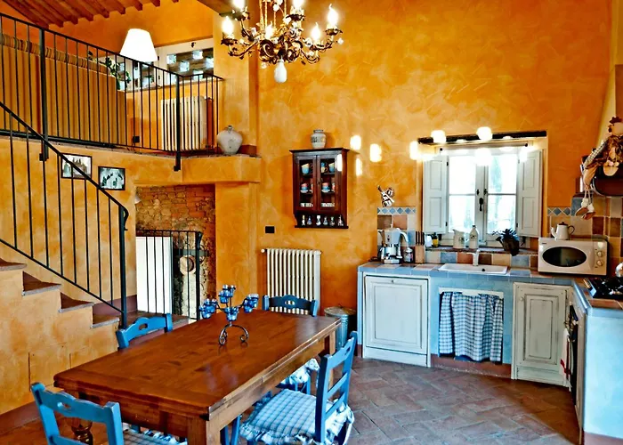 Hébergement de vacances Historic Estate With Two Pools In Tuscani