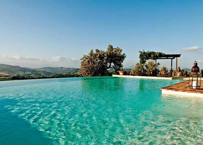 Hébergement de vacances Historic Estate With Two Pools In Tuscani *