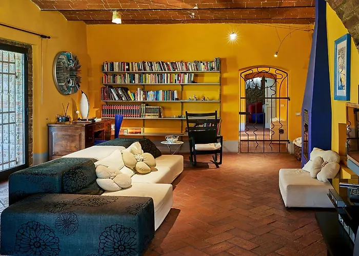 Hébergement de vacances Historic Estate With Two Pools In Tuscani *