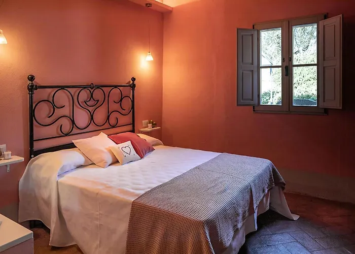 Hébergement de vacances Historic Estate With Two Pools In Tuscani Montelupo Fiorentino