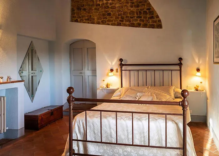 Hébergement de vacances Historic Estate With Two Pools In Tuscani